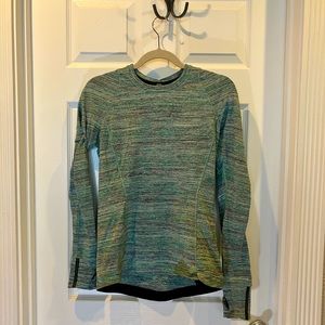 Lululemon Long Sleeve Running Shirt. Green heathered. Size 8. EUC.